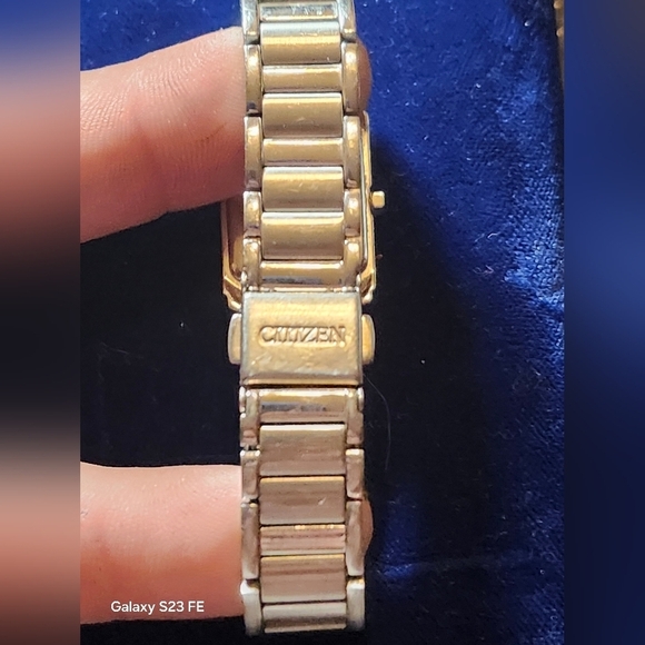 Vintage Y2K Womens Citizen Eco-Drive Tank Watch with simulated diamond bezel - Picture 7 of 8